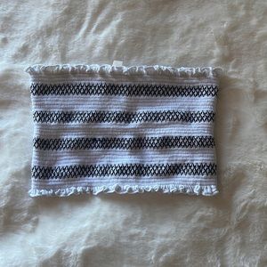 Black and white bandeau